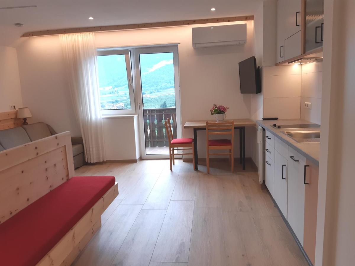 Haus Talblick "Wallbug" Ferienwohnung 1 Naturns Bagian luar foto